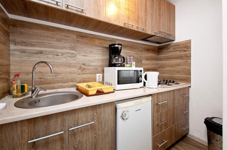 Lyla Apartment Галац Экстерьер фото