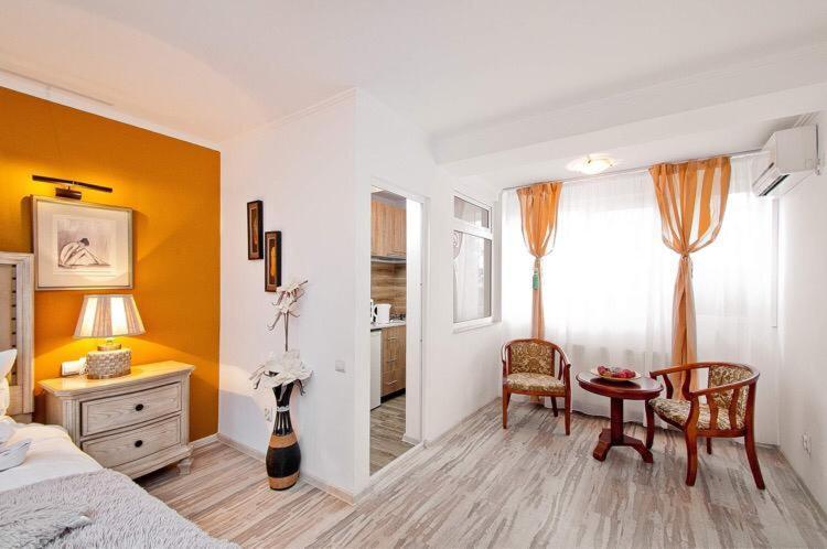 Lyla Apartment Галац Экстерьер фото